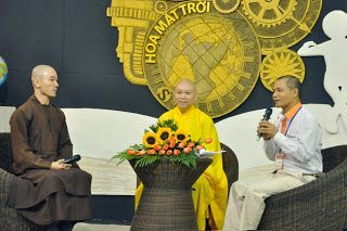 Cảm xúc của Phật tử TS Nguyễn Mạnh Hùng với chương trình “Hoa mặt trời”